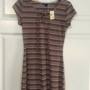 Striped Lace-Up Dress. NWT! 🤎 (women’s/juniors)